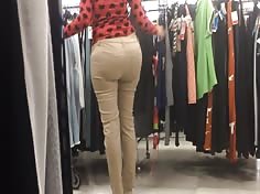 Latina Milf with Heart Shaped Butt