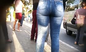 baixinha bunduda de jeans