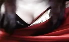 Avni cleavage in black blouse and red saree