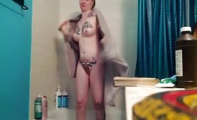 Sexy Redhead after Shower Cam